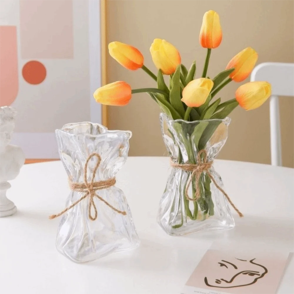 Modern Transparent Irregular Glass Vase Romantic Minimalist Hydroponic Vase with Rope Origami Glass Vase Homestay Decoration
Modern Transparent Irregular Glass Vase Romantic Minimalist Hydroponic Vase with Rope Origami Glass Vase Homestay Decoration