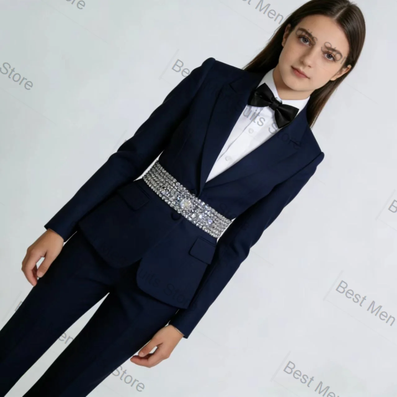 Navy Blue Women Suit Set 2 Pcs Blazer Pants Trousers Crystals Belted Formal Office Jacket Customized Wedding Tuxedo Guest Coat
Navy Blue Women Suit Set 2 Pcs Blazer Pants Trousers Crystals Belted Formal Office Jacket Customized Wedding Tuxedo Guest Coat