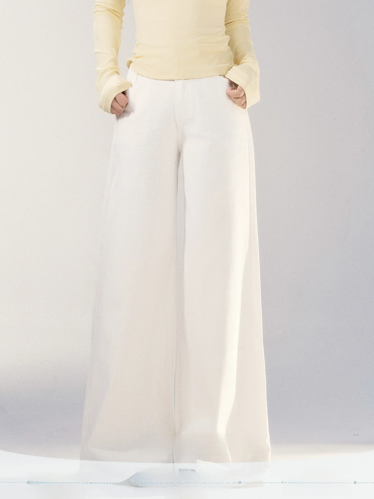 High Waist Straight Leg White Denim Jeans Women's Spring 2026 New Style Versatile Loose Fit Wide Leg Pants Commute Style
High Waist Straight Leg White Denim Jeans Women's Spring 2026 New Style Versatile Loose Fit Wide Leg Pants Commute Style