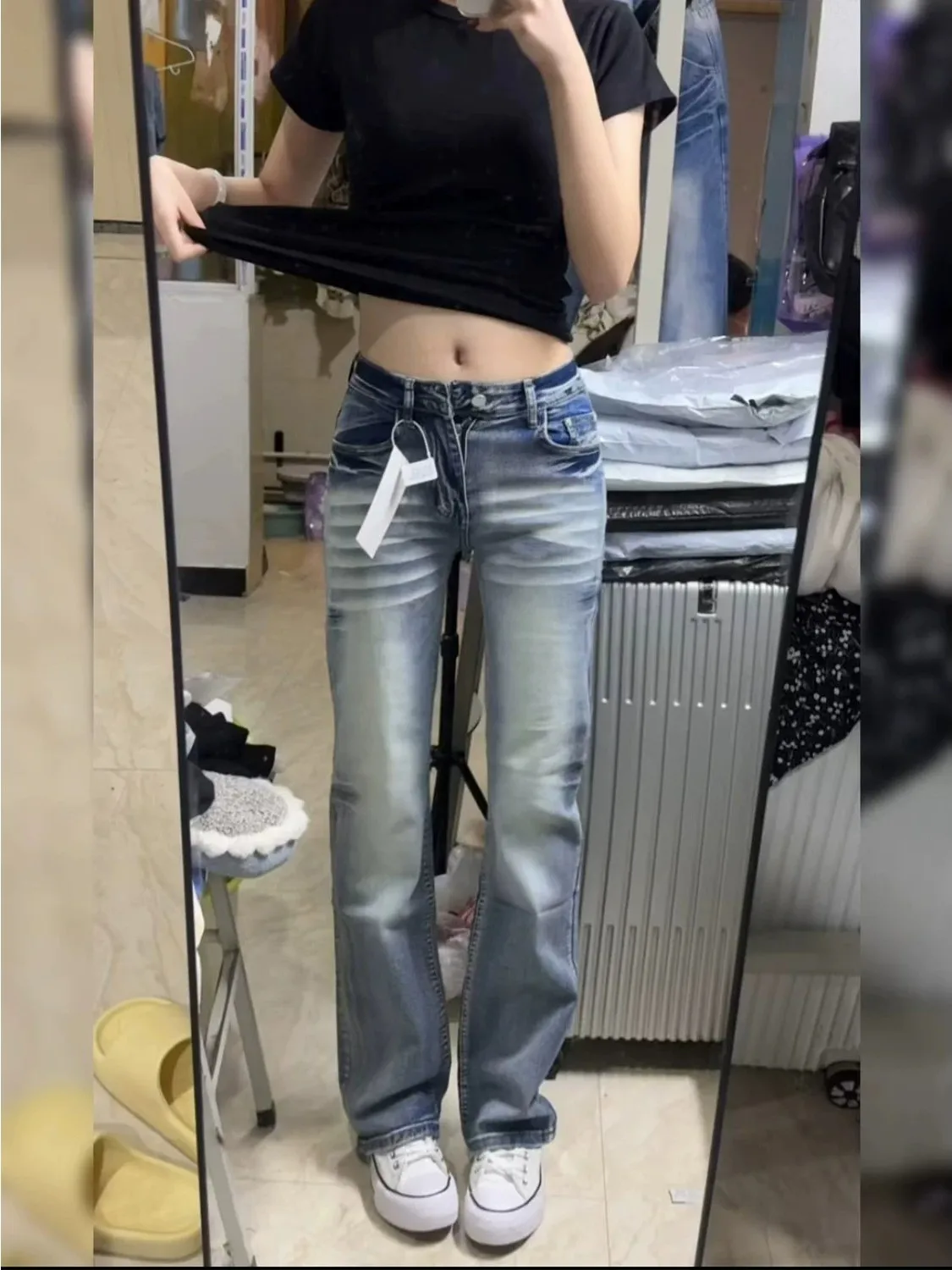 Retro American Low Waist Flared Jeans Women's Small Design Slimming Narrow Straight Leg Long Pants Hot Girl Style
Retro American Low Waist Flared Jeans Women's Small Design Slimming Narrow Straight Leg Long Pants Hot Girl Style