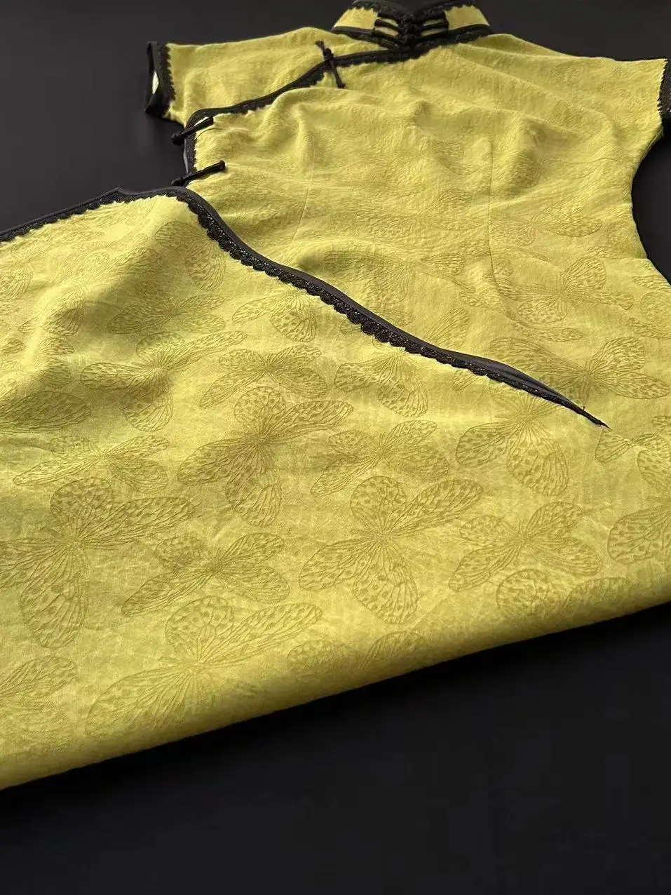 New Qingyu Flag Robe Full Opening Summer Vintage Sle Ele High End mid Length Daily Wear Cotton Blend No Sve
New Qingyu Flag Robe Full Opening Summer Vintage Sle Ele High End mid Length Daily Wear Cotton Blend No Sve