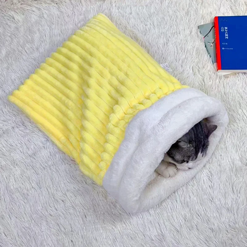 Cat Sleeping Bag, Tunnel Cat Bed, New Autumn and Winter Pet Cold-proof Pad, Safe Bed, Warm Closed, Thickened Warm Cat Bed
Cat Sleeping Bag, Tunnel Cat Bed, New Autumn and Winter Pet Cold-proof Pad, Safe Bed, Warm Closed, Thickened Warm Cat Bed