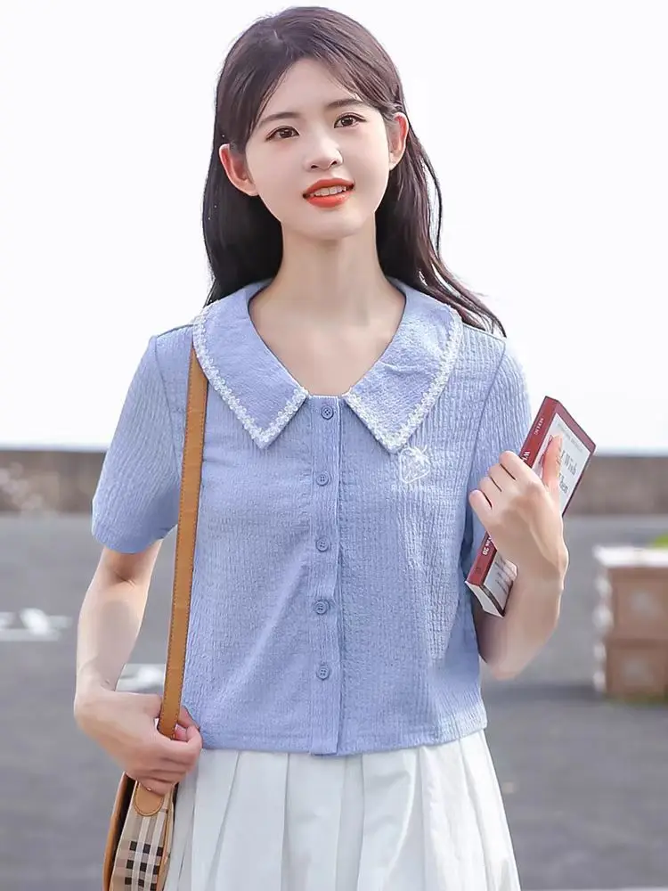 Summer Elegant Shirt Women Short Sleeve Appliques Sweet Purple Screw Thread Tee Peter Pan Collar Single-breasted Top 2025 New
Summer Elegant Shirt Women Short Sleeve Appliques Sweet Purple Screw Thread Tee Peter Pan Collar Single-breasted Top 2025 New