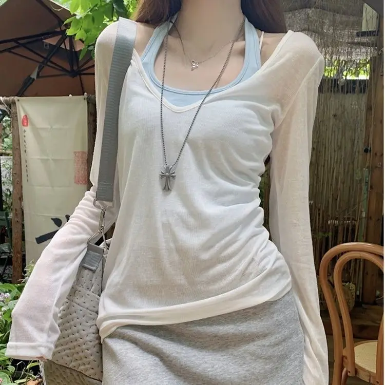 Pullover V-neck Thin Blouse T-shirt Women Summer Niche Inner Hanging Neck Vest Tops Fashion 2pcs
Pullover V-neck Thin Blouse T-shirt Women Summer Niche Inner Hanging Neck Vest Tops Fashion 2pcs