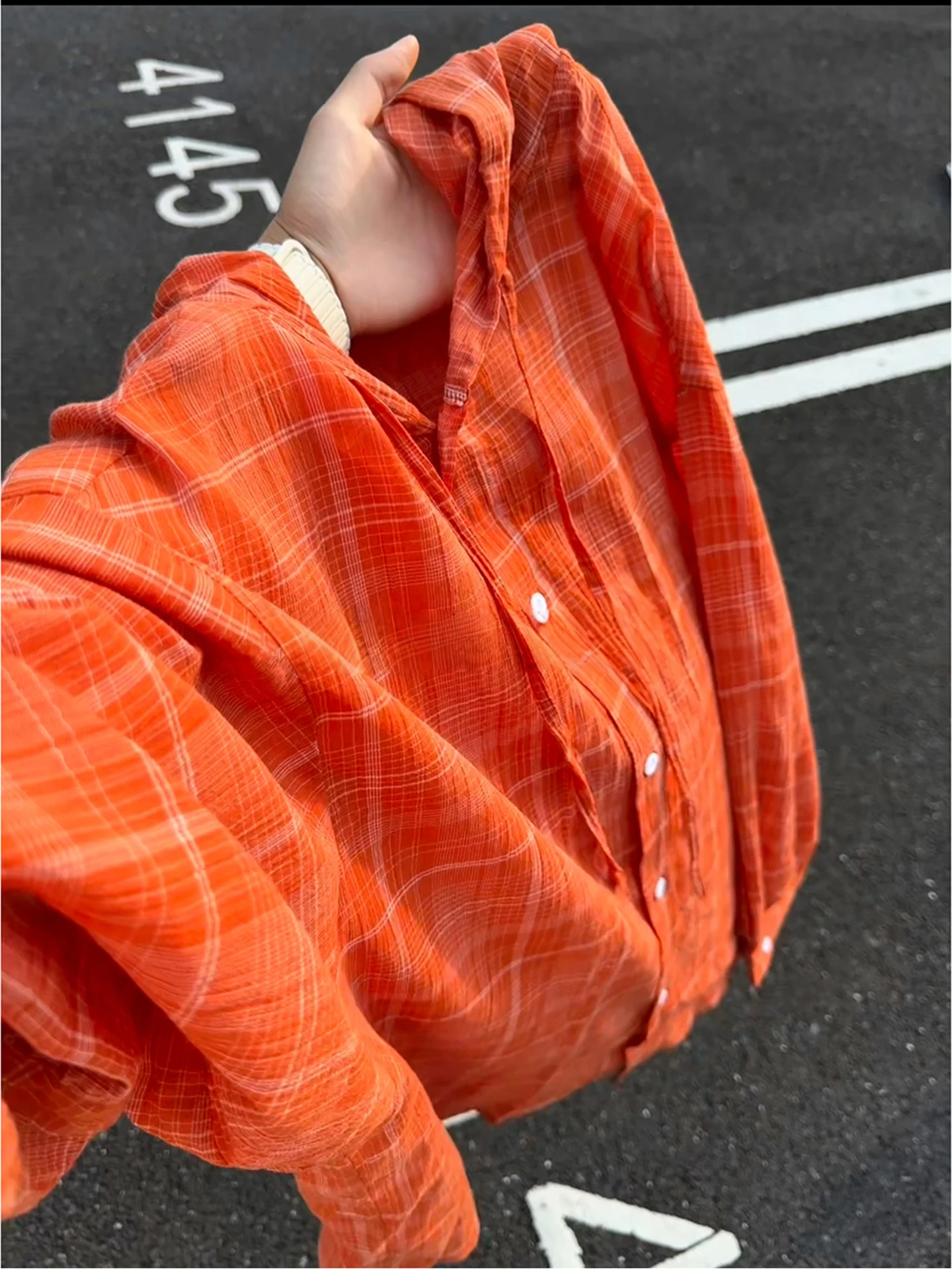 Dopamine Orange Long Sleeve Hooded Shirt Thin Loose Summer Men's Casual Cover up Coat Cotton Youth Fashion Sun Protection
Dopamine Orange Long Sleeve Hooded Shirt Thin Loose Summer Men's Casual Cover up Coat Cotton Youth Fashion Sun Protection
