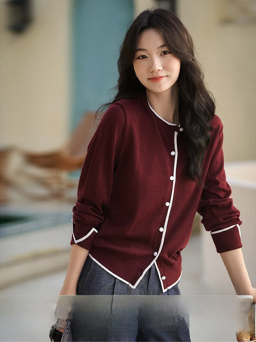 Snow White Iceland Campfire Yangzi Wool Knitted Open Cardigan Sweater Color Block round Neck Soft Woolen Ladies Fashion Sprin...
Snow White Iceland Campfire Yangzi Wool Knitted Open Cardigan Sweater Color Block round Neck Soft Woolen Ladies Fashion Sprin...