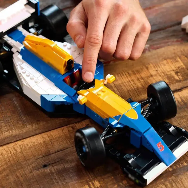 This season's new Williams team FW14B and Neuger Mansell 10353 toy children's F1 racing building blocks
This season's new Williams team FW14B and Neuger Mansell 10353 toy children's F1 racing building blocks