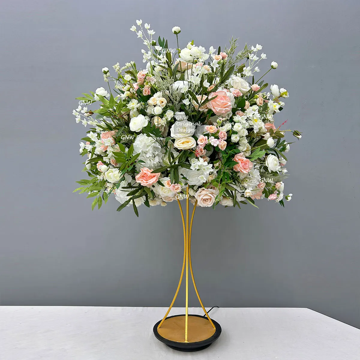 Artificial Silk Blush Bouquet Rose And Hydrangea Elegance Centerpiece For Wedding And Valentine's Day Customizable Size
Artificial Silk Blush Bouquet Rose And Hydrangea Elegance Centerpiece For Wedding And Valentine's Day Customizable Size