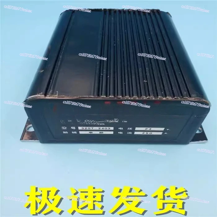Контроллер приводного двигателя постоянного тока для электрогрузовика 24V250A Модуль исполнения KAD3207-2403
Контроллер приводного двигателя постоянного тока для электрогрузовика 24V250A Модуль исполнения KAD3207-2403
