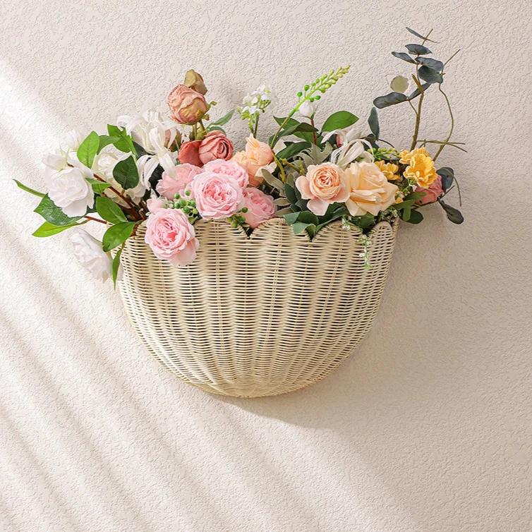 Scalloped Wicker Wall Basket Hand Woven Basket Scalloped Décor Wall Hanging Baskets Hanging Wall Basket for Front Door Home Room
Scalloped Wicker Wall Basket Hand Woven Basket Scalloped Décor Wall Hanging Baskets Hanging Wall Basket for Front Door Home Room