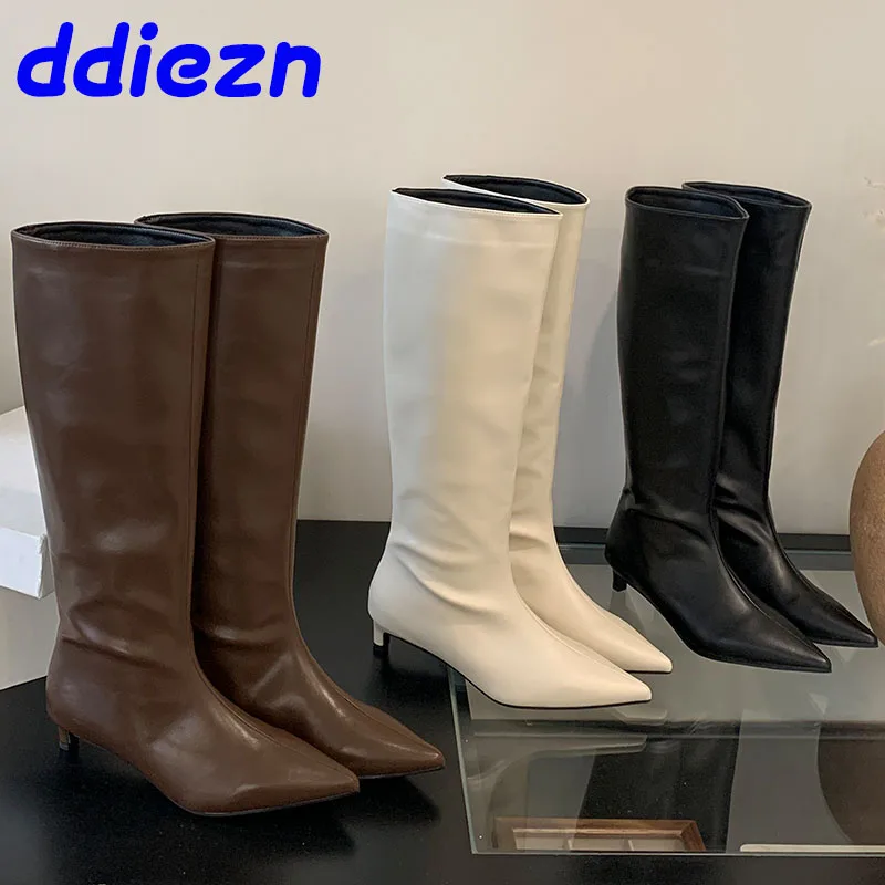 Модные женские сапоги челси до колена, новинка 2025, осень-зима, женские туфли-лодочки на каблуке, женские длинные сапоги с острым носком на молнии
Модные женские сапоги челси до колена, новинка 2025, осень-зима, женские туфли-лодочки на каблуке, женские длинные сапоги с острым носком на молнии