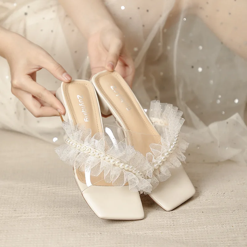 Summer New Women Shoes Luxury Imitation Pearl Low Heel Sandals for Woman Elegant French Casual Shoe Designer Shoes Zapatos Mujer
Summer New Women Shoes Luxury Imitation Pearl Low Heel Sandals for Woman Elegant French Casual Shoe Designer Shoes Zapatos Mujer