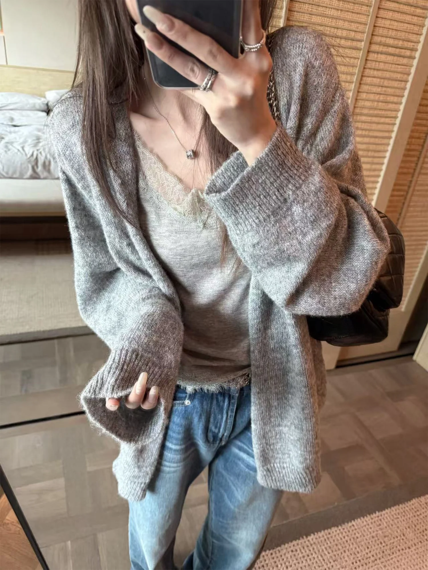 Мягкий вязаный кардиган Superniniyy из смесовой шерсти с длинными рукавами, повседневный, для поездок на работу, средней длины, осенняя верхняя одежда, комфортная посадка
Мягкий вязаный кардиган Superniniyy из смесовой шерсти с длинными рукавами, повседневный, для поездок на работу, средней длины, осенняя верхняя одежда, комфортная посадка