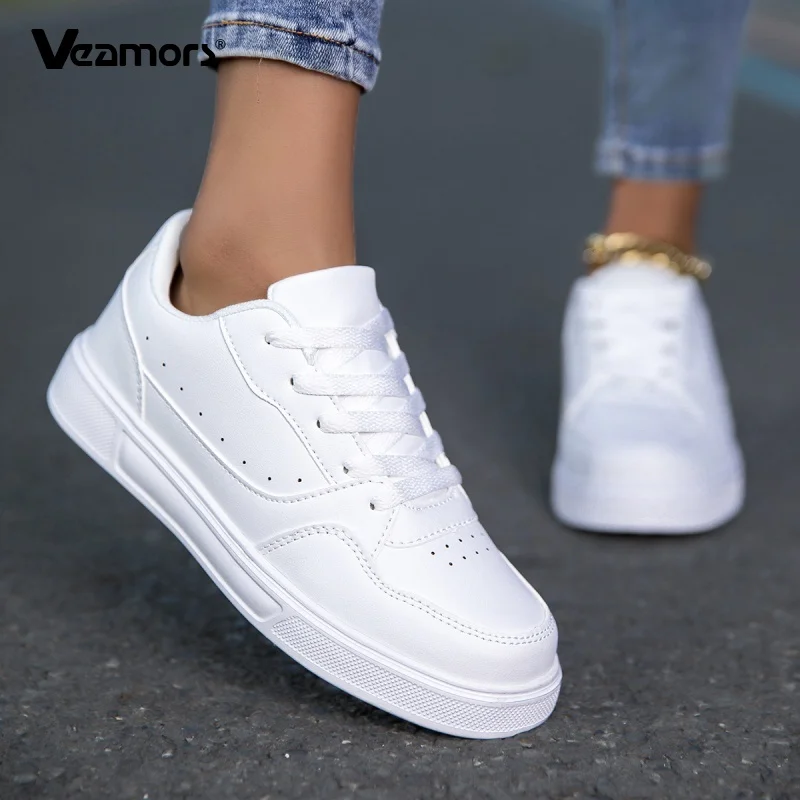 Women Fashion White Shoes Men PU Leather Board Shoes Lace-up Low Top Casual Sports Shoes Non-slip for Running Jogging Traveling
Women Fashion White Shoes Men PU Leather Board Shoes Lace-up Low Top Casual Sports Shoes Non-slip for Running Jogging Traveling