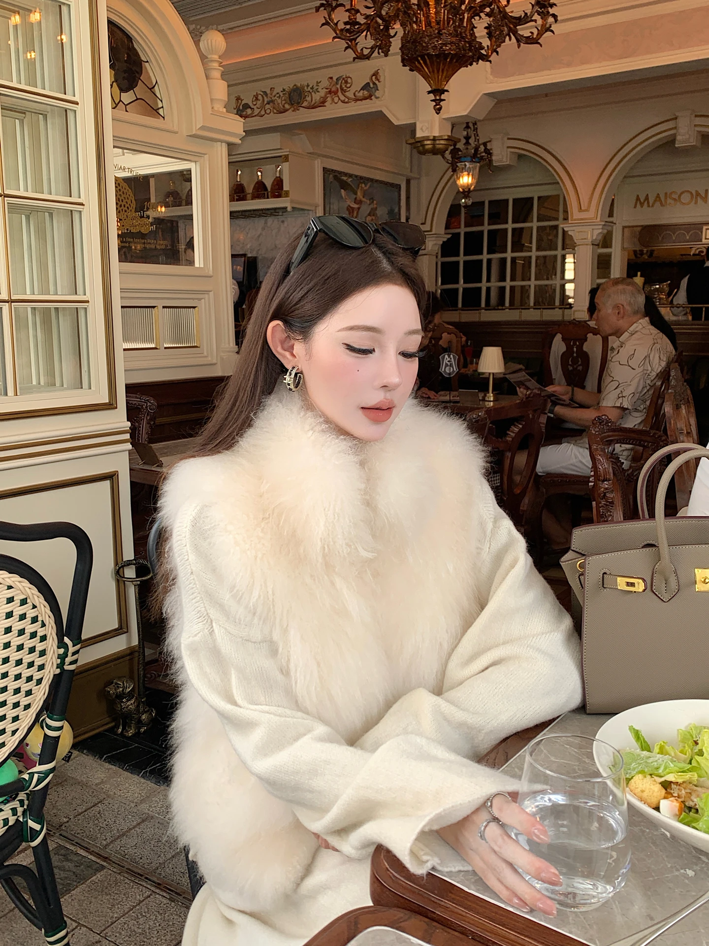 Женский жилет из искусственного меха «Хлопковая вата» с воротником-стойкой, осенне-зимний, теплый, мягкий, из золотистой горной шерсти, без рукавов
Женский жилет из искусственного меха «Хлопковая вата» с воротником-стойкой, осенне-зимний, теплый, мягкий, из золотистой горной шерсти, без рукавов