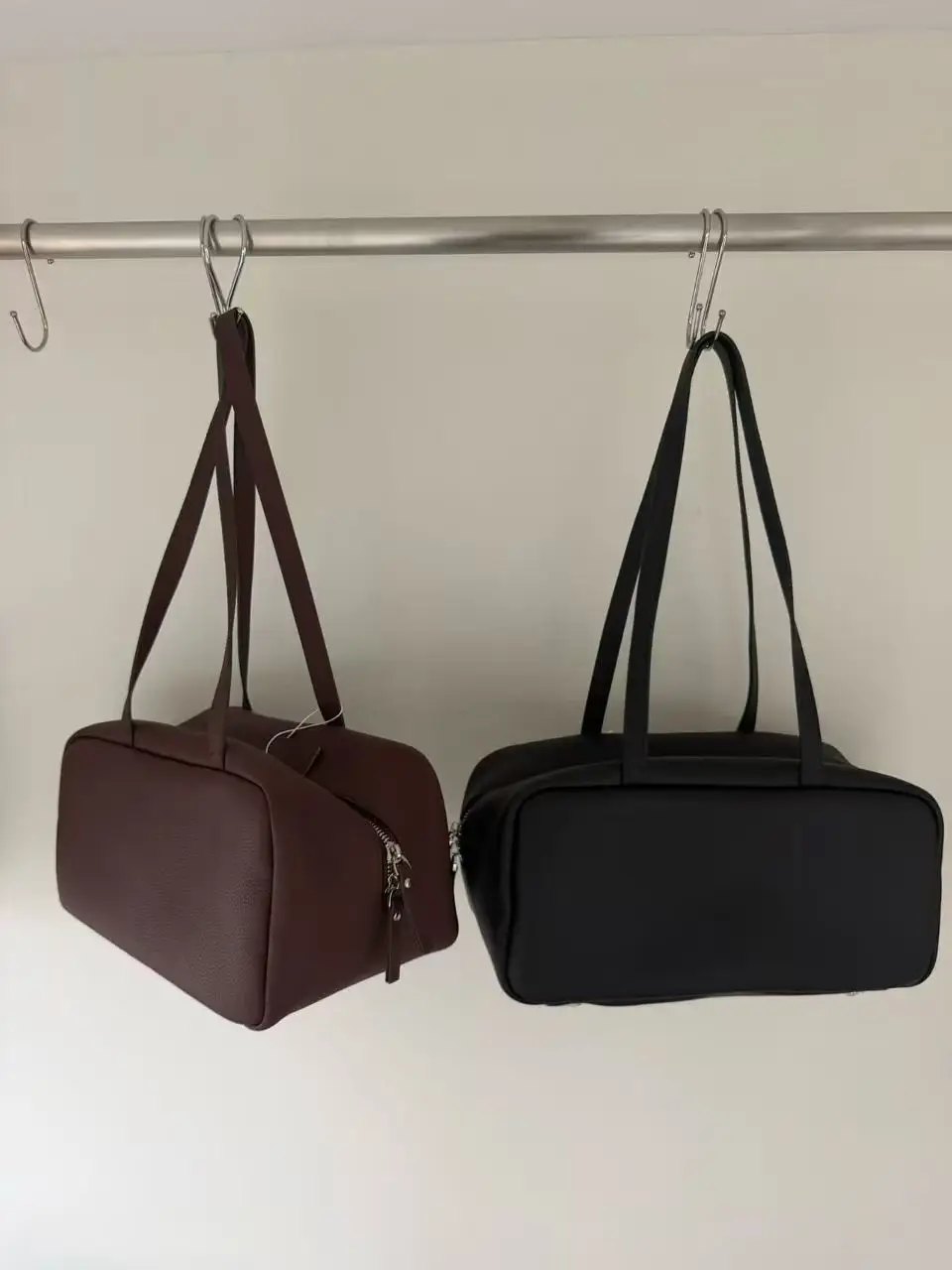 Women's Top Layer Cowhide Leather Handbag Korean Sle oulder Bag Handbag Document Bag Faionable And High-End
Women's Top Layer Cowhide Leather Handbag Korean Sle oulder Bag Handbag Document Bag Faionable And High-End