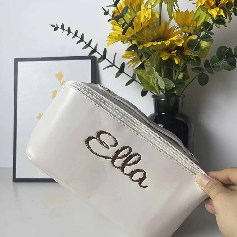 Ladies' Personalized Makeup Bag, Embroidered Portable PU Makeup Bag, Waterproof Bathroom Wash Bag, Customized Bridesmaid Gift
Ladies' Personalized Makeup Bag, Embroidered Portable PU Makeup Bag, Waterproof Bathroom Wash Bag, Customized Bridesmaid Gift