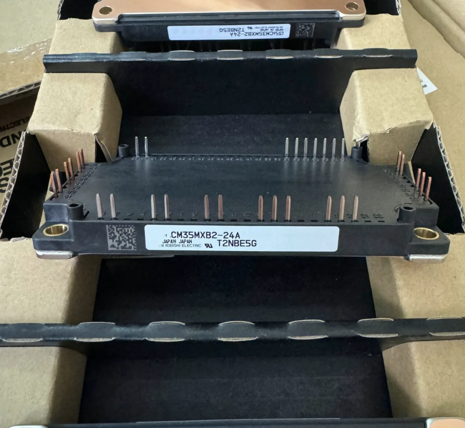 CM35MXB2-24A CM50MXB2-24A CM75MXB2-24A НОВЫЙ 100% гарантия качества
CM35MXB2-24A CM50MXB2-24A CM75MXB2-24A НОВЫЙ 100% гарантия качества