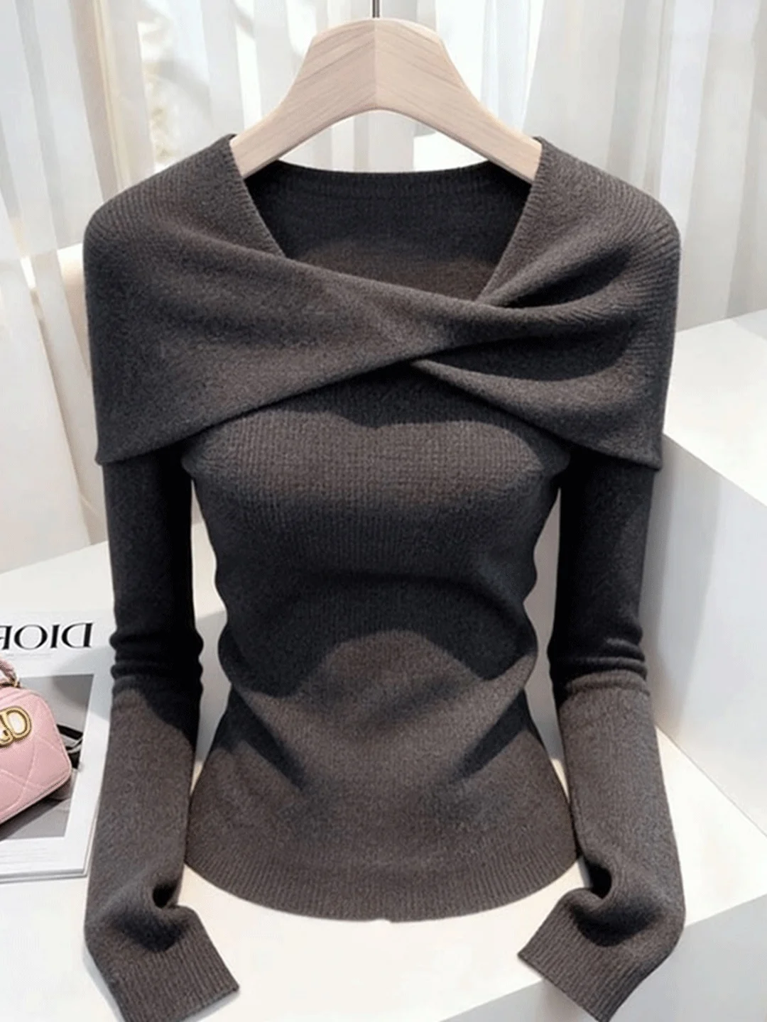 Ele Knitted One-oulder Long Sve Women's Base irt Slim Fit Inner Wear ey Winter Sweater Commute Sle Faion
Ele Knitted One-oulder Long Sve Women's Base irt Slim Fit Inner Wear ey Winter Sweater Commute Sle Faion