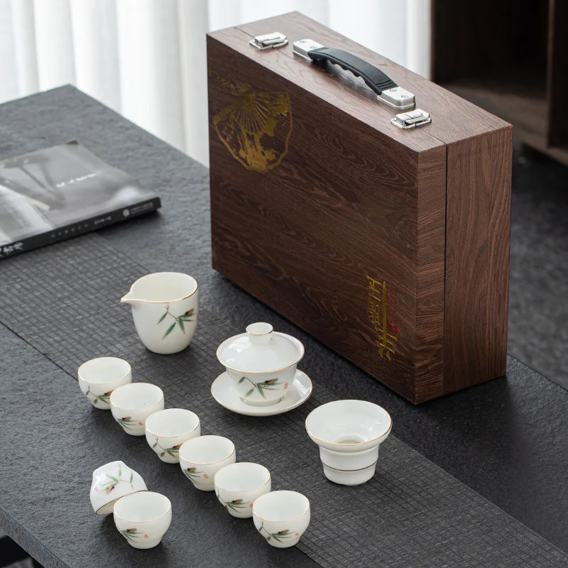 New Product Sheep Fat Jade Large Set Wholesale Ceramic Gaiwan Kung Fu Tea Set Small Tasting Cup Can Be PrintedLOGO 
New Product Sheep Fat Jade Large Set Wholesale Ceramic Gaiwan Kung Fu Tea Set Small Tasting Cup Can Be PrintedLOGO