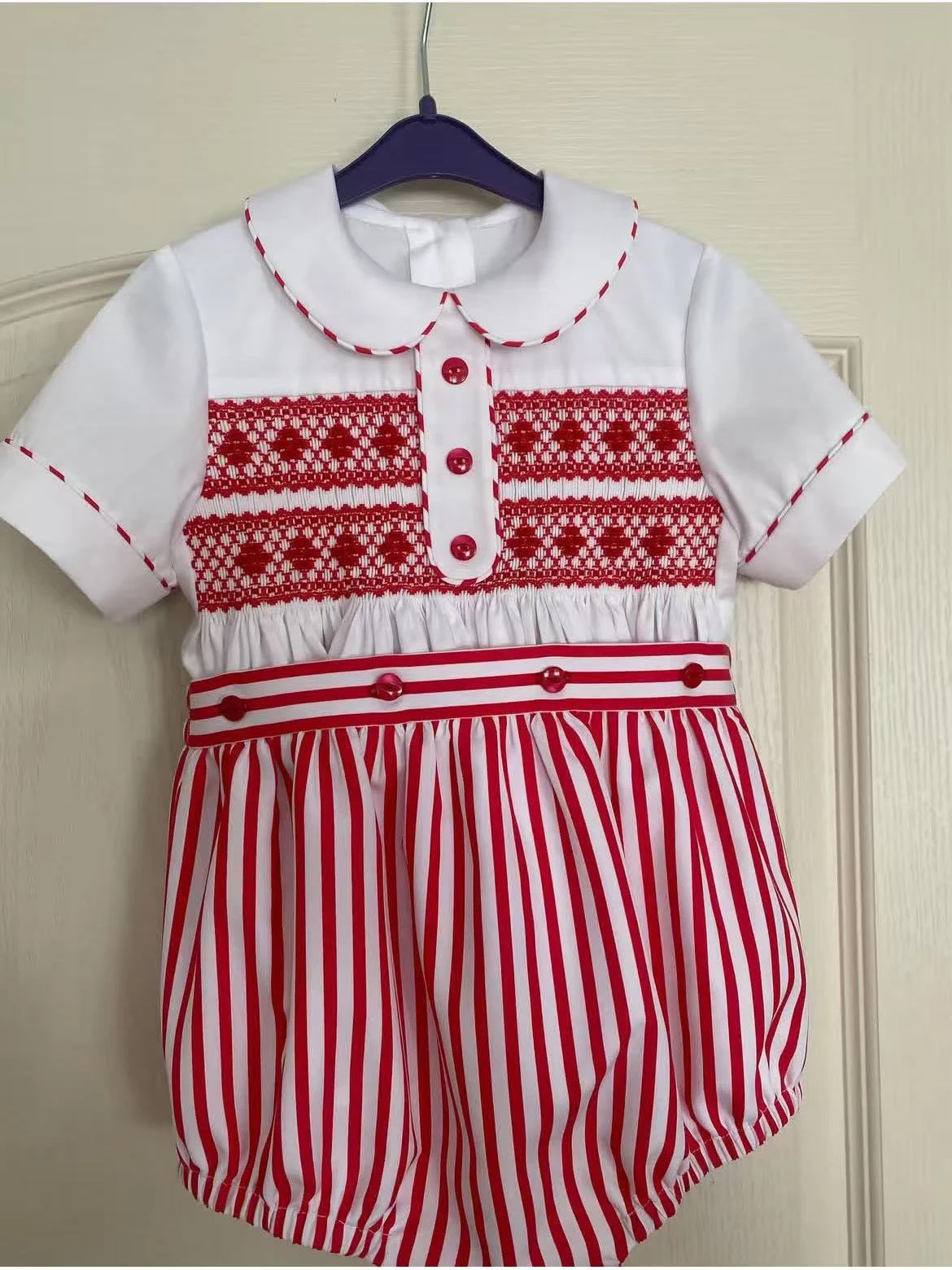 0-6Y Boy Summer Red Stripe Handmade Emboidery Smocked Outfit Suit for Birthday Photography Party Casual A334
0-6Y Boy Summer Red Stripe Handmade Emboidery Smocked Outfit Suit for Birthday Photography Party Casual A334
