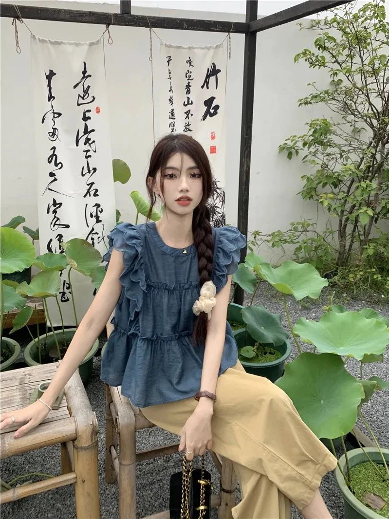 Sweet New Summer 2025 round Neck Doll Shirt Loose Fit Sleeve Design Casual Chic Top Women's Fashion Lace Snowflake Blouse
Sweet New Summer 2025 round Neck Doll Shirt Loose Fit Sleeve Design Casual Chic Top Women's Fashion Lace Snowflake Blouse