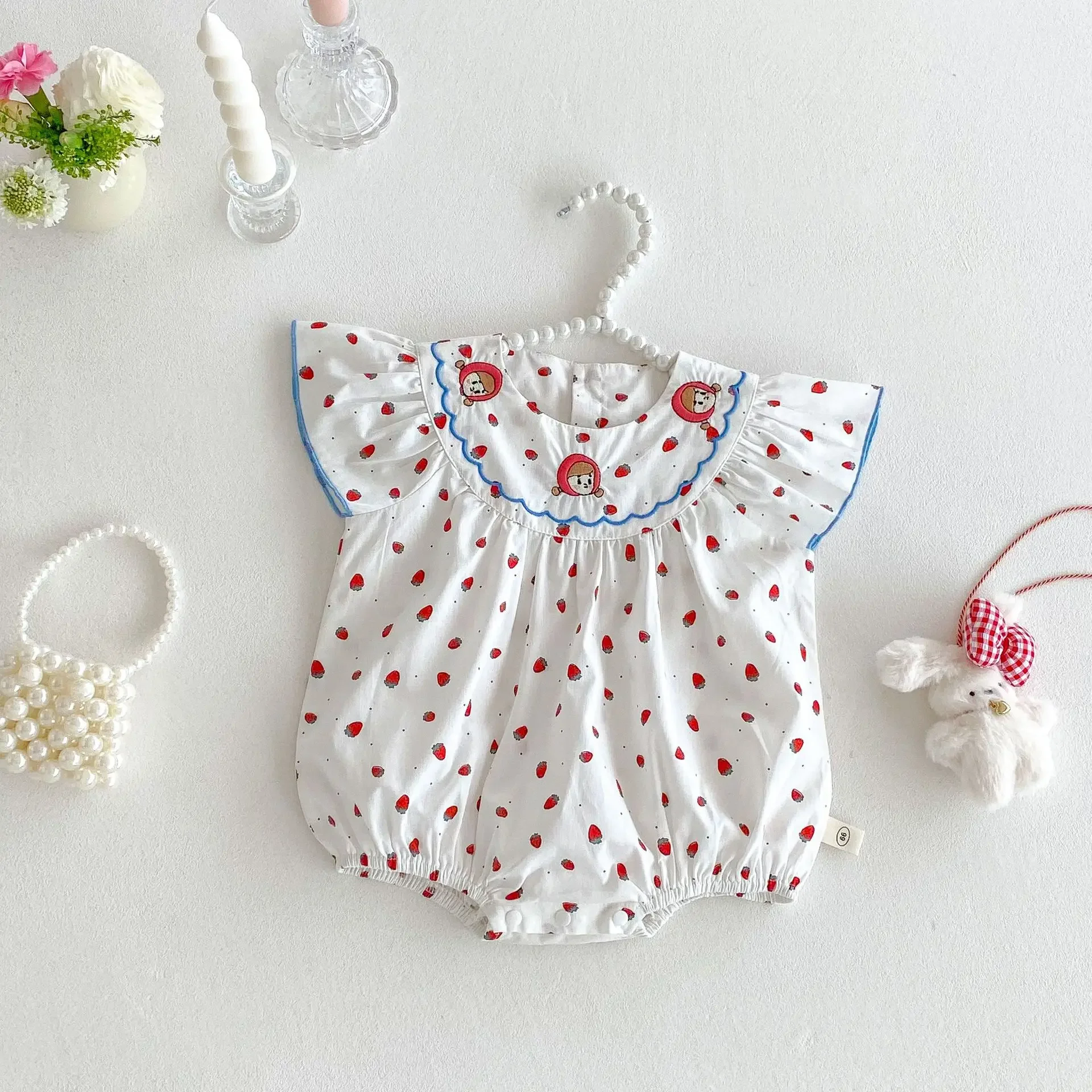 Baby Strawberry 2025 New Baby Embroidered Cartoon Little Girl Trendy New Jumpsuit for Children's New Year Clothes
Baby Strawberry 2025 New Baby Embroidered Cartoon Little Girl Trendy New Jumpsuit for Children's New Year Clothes