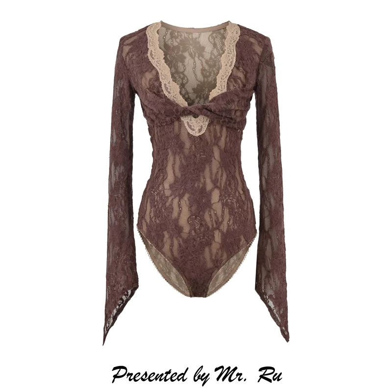 Ele High-Waist One-Piece Deep V-Ne Long Sve Hollow out Base irt Women's Retro Lace Sle Sexy Temperament Top
Ele High-Waist One-Piece Deep V-Ne Long Sve Hollow out Base irt Women's Retro Lace Sle Sexy Temperament Top