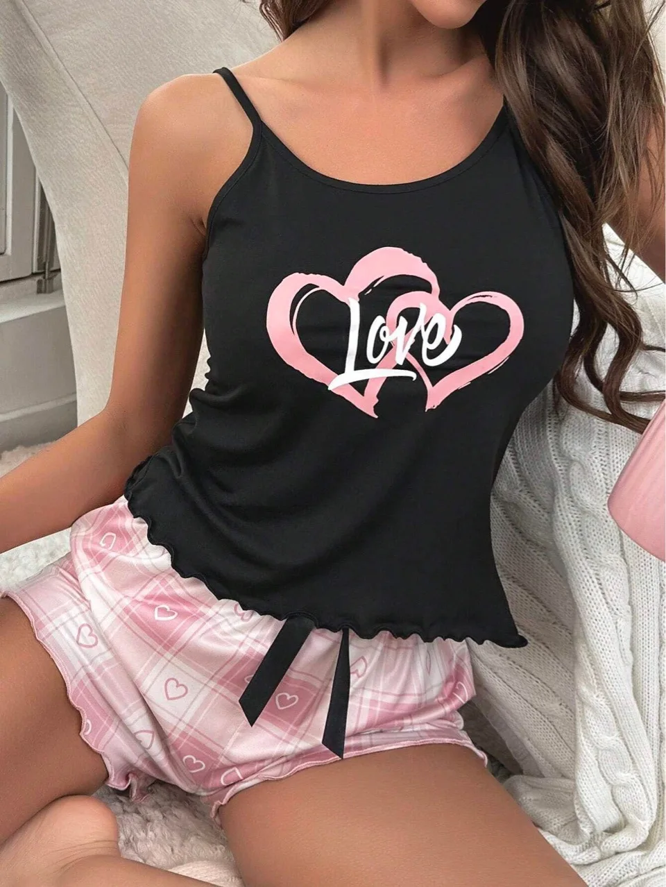 Printed Women's Pajamas Set Milk Silk Suspender Cami Top Shorts Loungewear 2 Piece Casual Pajamas Women's Homewear Set Sleepwear
Printed Women's Pajamas Set Milk Silk Suspender Cami Top Shorts Loungewear 2 Piece Casual Pajamas Women's Homewear Set Sleepwear