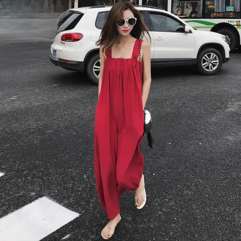 Повседневный красный цельный костюм в Корейском стиле, шифоновые широкие брюки с бретельками, свободный крой с девятью очками, l талии
Повседневный красный цельный костюм в Корейском стиле, шифоновые широкие брюки с бретельками, свободный крой с девятью очками, l талии
