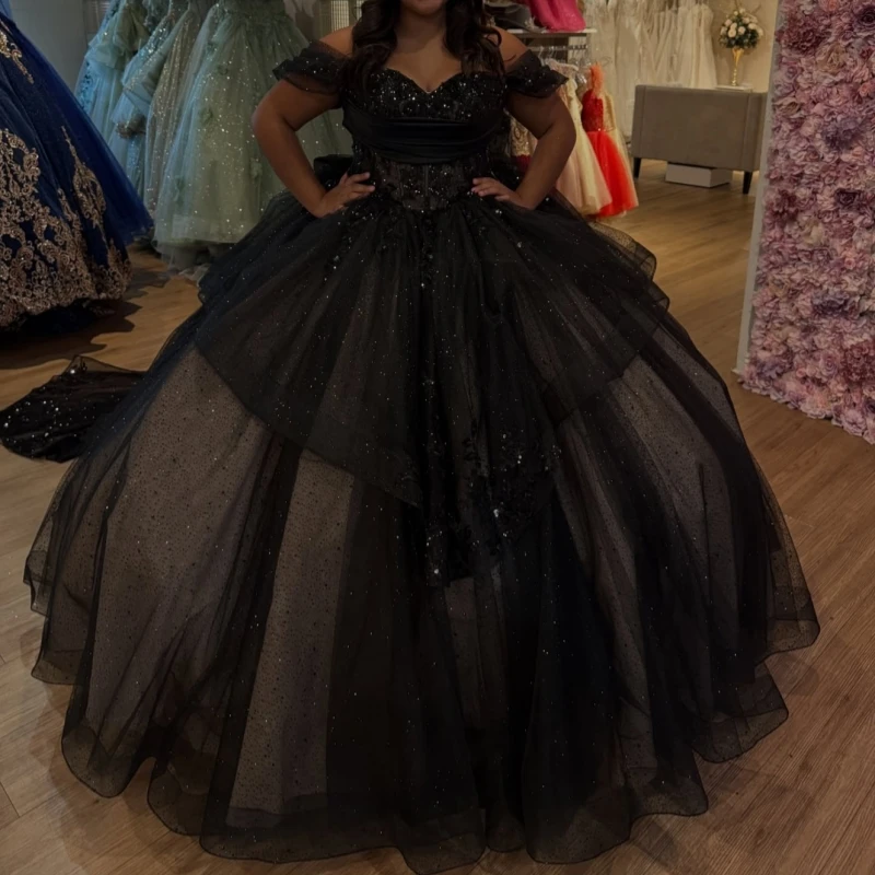 Black Shiny Quinceanera Dresses Off The Shoulder Applique Beading Crystal Bow Tull Party Birthday Sweet 16 Dress Vestidos 15 Ano
Black Shiny Quinceanera Dresses Off The Shoulder Applique Beading Crystal Bow Tull Party Birthday Sweet 16 Dress Vestidos 15 Ano