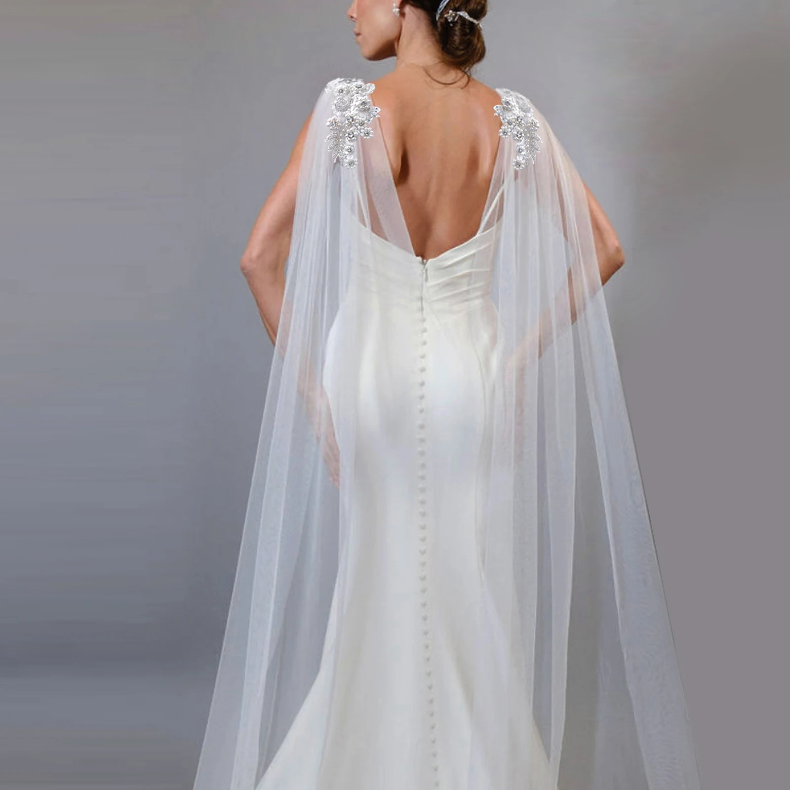 Свадебная накидка с жемчужной вышивкой, белый свет цвета слоновой кости, съемные крылья, чехол на плечо, мягкий легкий тюль, свадебные аксессуары GP01
Свадебная накидка с жемчужной вышивкой, белый свет цвета слоновой кости, съемные крылья, чехол на плечо, мягкий легкий тюль, свадебные аксессуары GP01