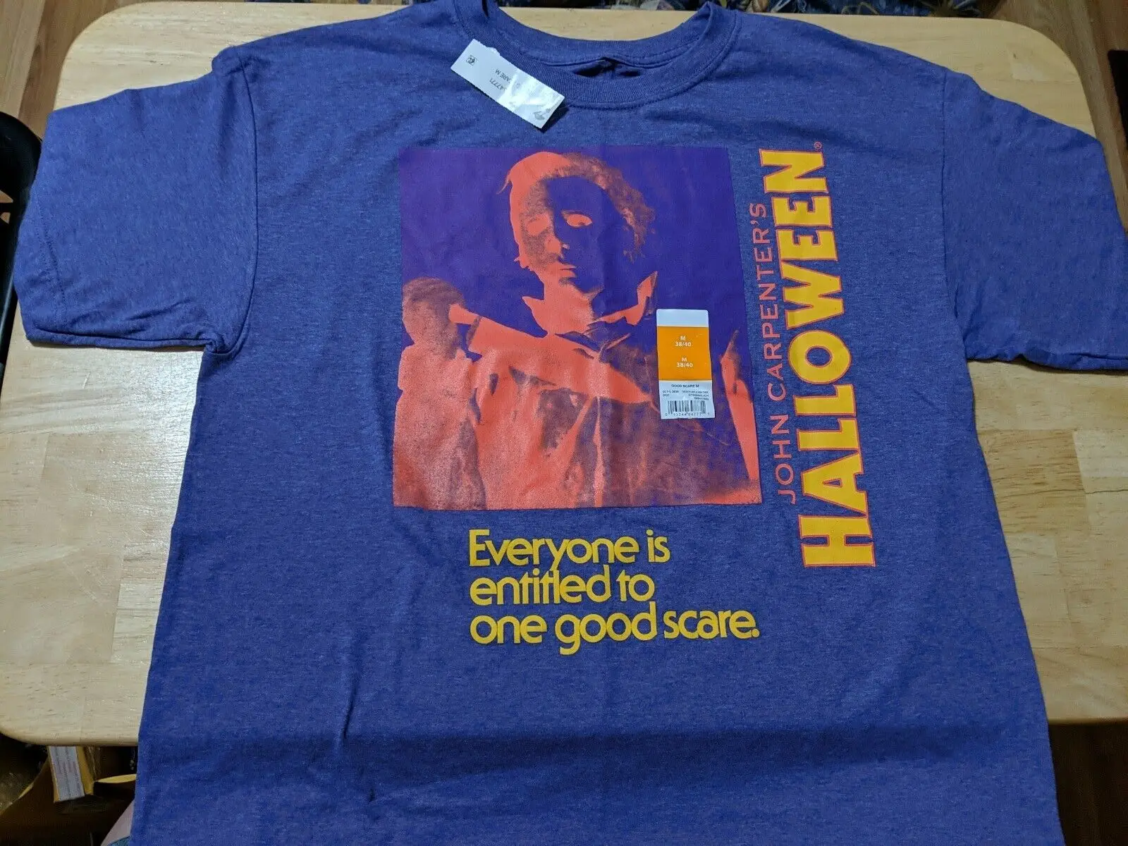 Новая мужская футболка среднего размера «Хэллоуин»
Новая мужская футболка среднего размера «Хэллоуин»