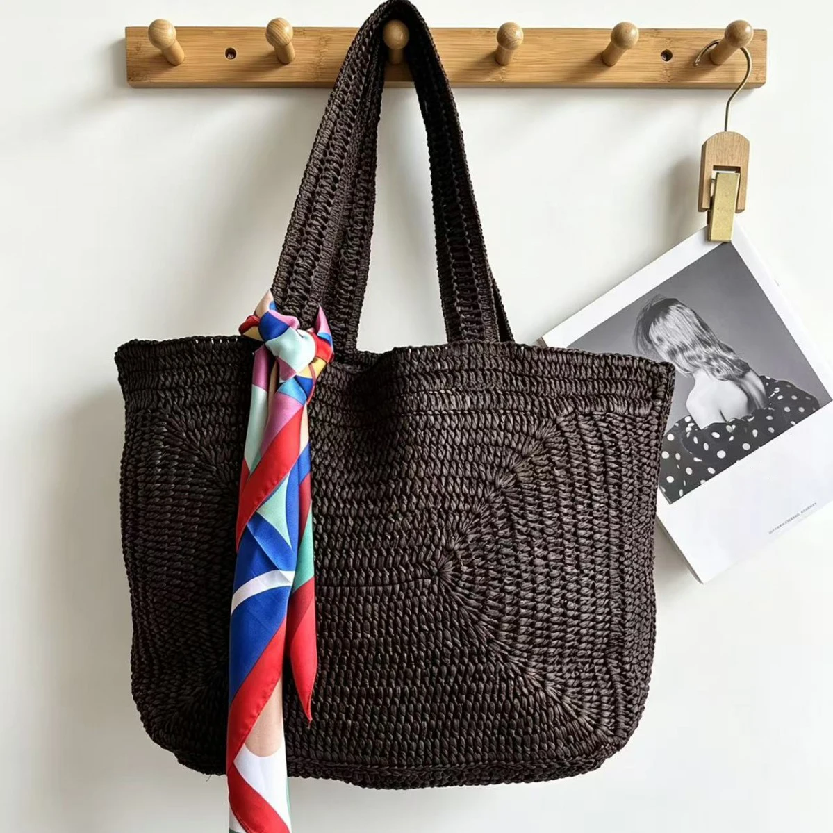 Bohemian Woven Tote Beach Bag Large Capacity Paper Rope Shoulder Bag Summer Straw Bags for Women Handbags Shopper Tote Purses
Bohemian Woven Tote Beach Bag Large Capacity Paper Rope Shoulder Bag Summer Straw Bags for Women Handbags Shopper Tote Purses