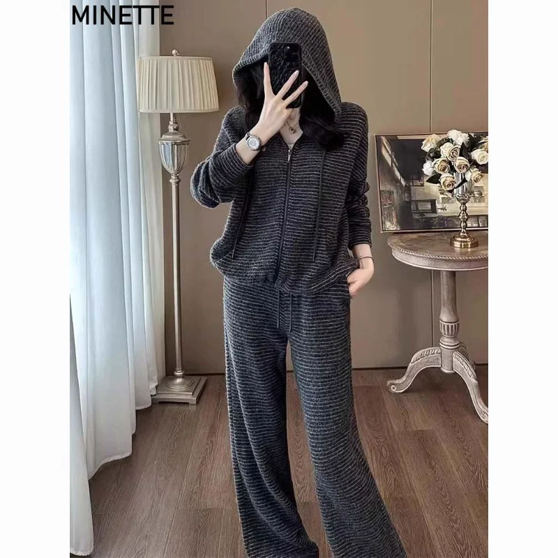 Новый женский модный кардиган в полоску с капюшоном на молнии и карманами, свободный и универсальный брючный костюм с длинными рукавами
Новый женский модный кардиган в полоску с капюшоном на молнии и карманами, свободный и универсальный брючный костюм с длинными рукавами