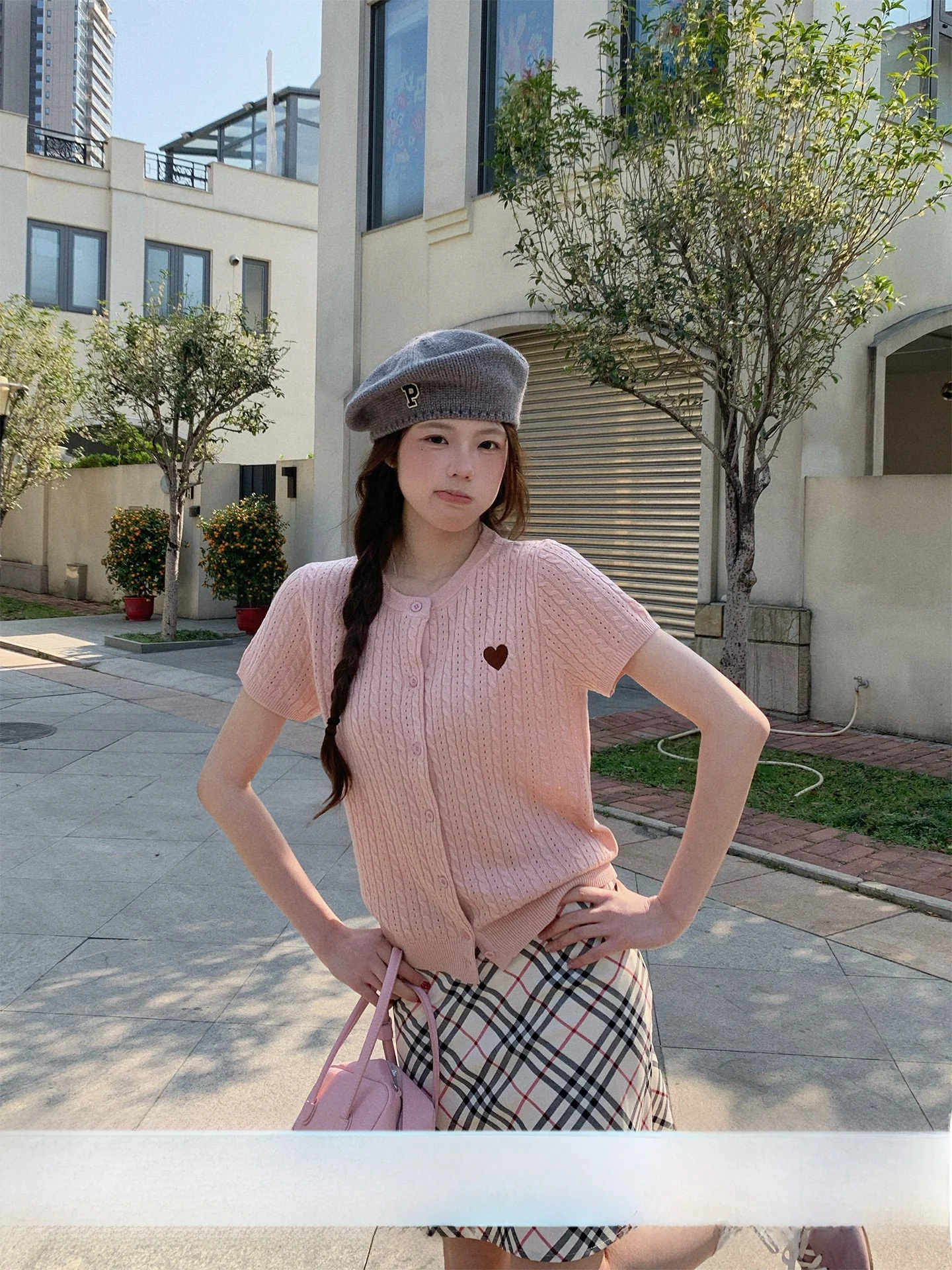 Вязаный женский кардиган Su San San с коротким рукавом, летний, для ранней весны, в нежном стиле, мягкий, корейский крой, из смесового полиэстера
Вязаный женский кардиган Su San San с коротким рукавом, летний, для ранней весны, в нежном стиле, мягкий, корейский крой, из смесового полиэстера