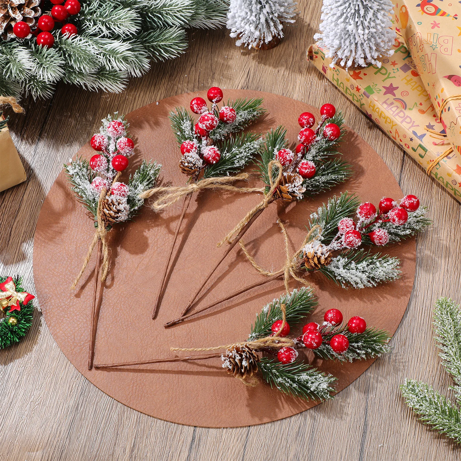 6Pcs Simulation Berry Branch Artificial Plant Decor for Christmas Tree Pine Picks Festive DIY Party Wreaths Decoration
6Pcs Simulation Berry Branch Artificial Plant Decor for Christmas Tree Pine Picks Festive DIY Party Wreaths Decoration