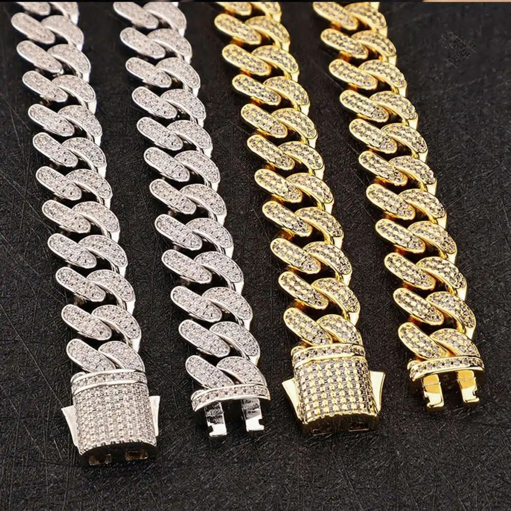 Factory Wholesale Bust Down Iced Out Zircon Moissanite Brass 12mm Hip Hop Cuban Link Chain Necklace for Men
Factory Wholesale Bust Down Iced Out Zircon Moissanite Brass 12mm Hip Hop Cuban Link Chain Necklace for Men