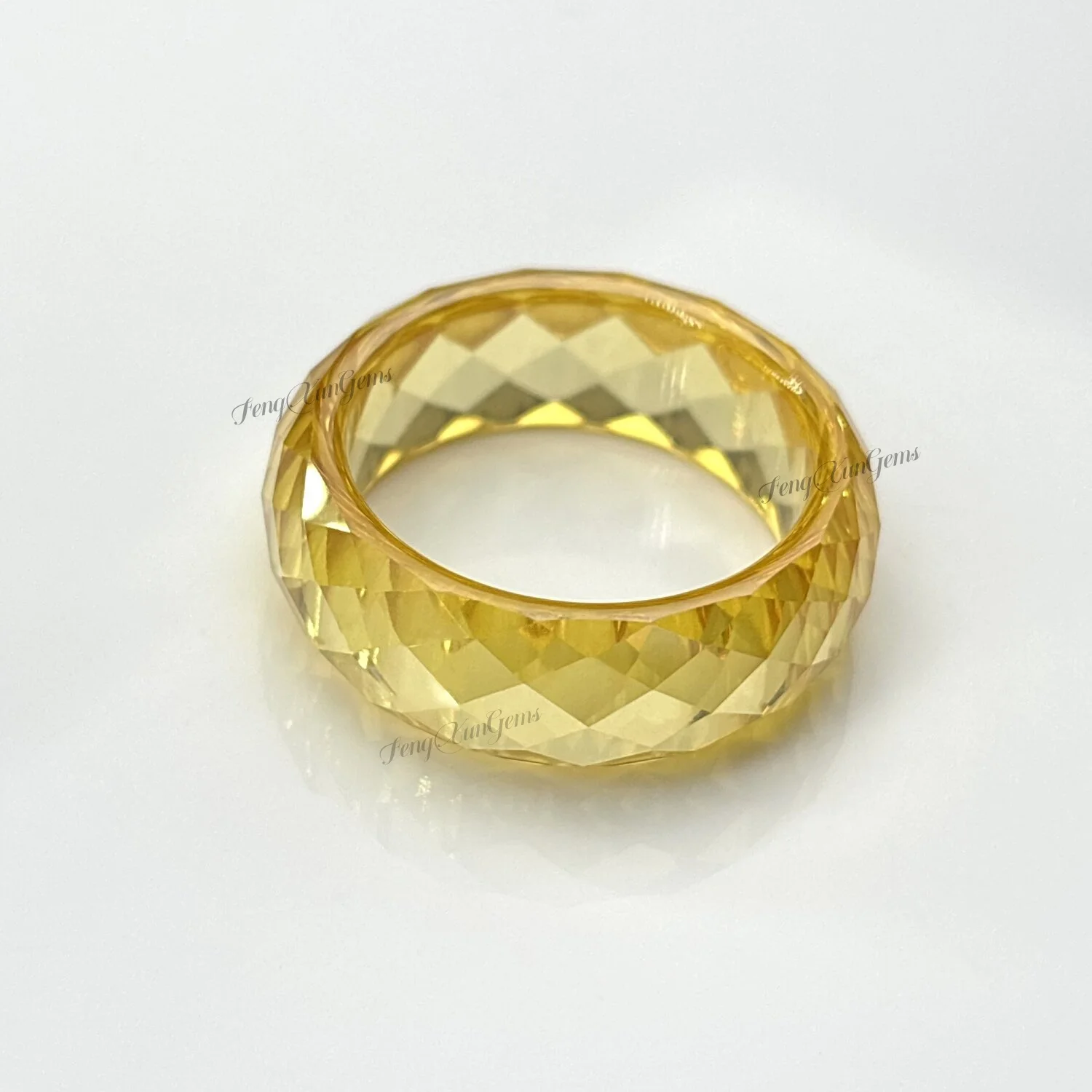 Модное кольцо с кубическим цирконием/гладкое кольцо золотистого цвета для женщин и мужчин, кольцо в стиле хип-хоп, свадебные украшения, подарок на день рождения
Модное кольцо с кубическим цирконием/гладкое кольцо золотистого цвета для женщин и мужчин, кольцо в стиле хип-хоп, свадебные украшения, подарок на день рождения