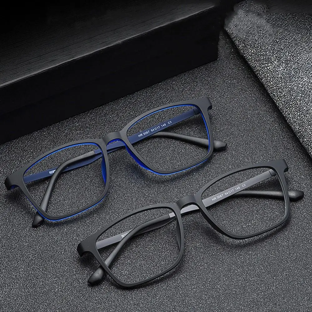 Blue Ray Blocking Anti-Blue Light Reading Glasses Ultralight Eye Protection Hyperopia Glasses Sports Pure Titanium
Blue Ray Blocking Anti-Blue Light Reading Glasses Ultralight Eye Protection Hyperopia Glasses Sports Pure Titanium