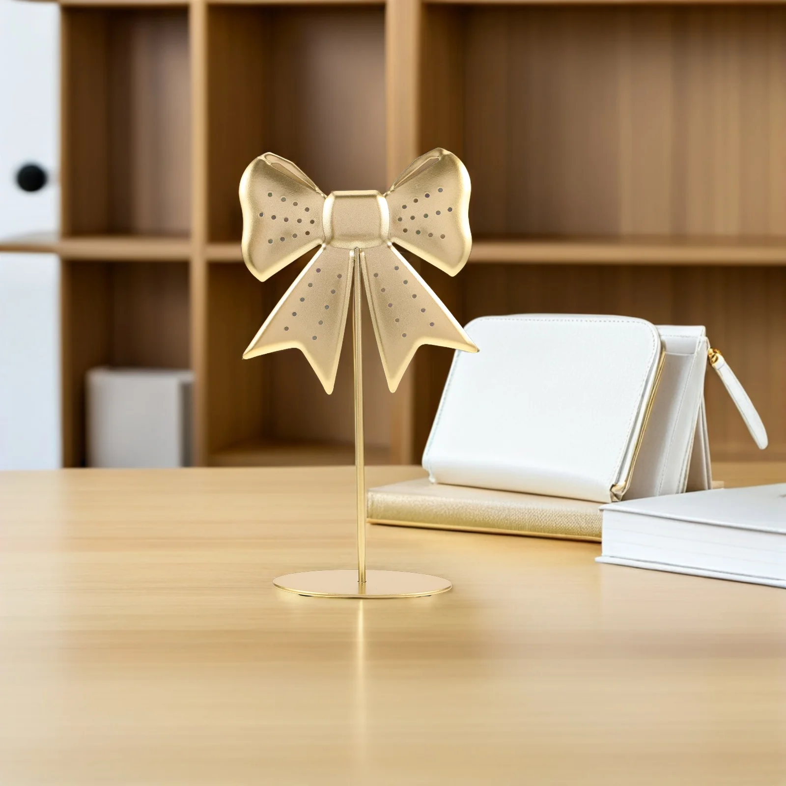 Металлическая стойка для сережек в форме банта, органайзер для ювелирных изделий, подставка-держатель для продажи, витрина для розничного магазина, органайзер для сережек 
Металлическая стойка для сережек в форме банта, органайзер для ювелирных изделий, подставка-держатель для продажи, витрина для розничного магазина, органайзер для сережек