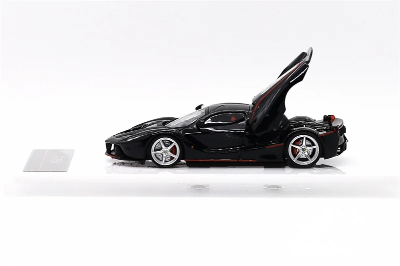 Street Buster 1:64 F150 Nero Daytona Black Diecast Model Car
Street Buster 1:64 F150 Nero Daytona Black Diecast Model Car