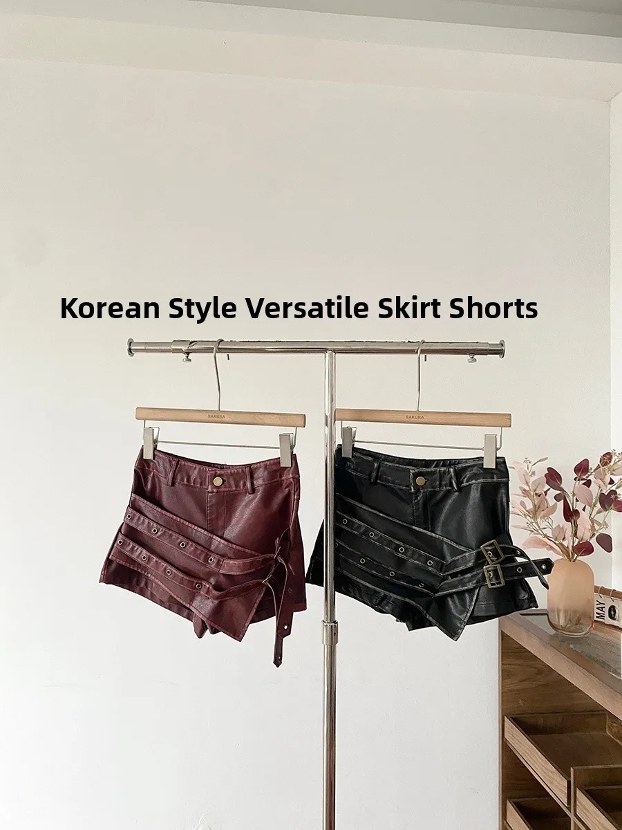 American Style Asymmetric Vintage Leather Shorts Women's High Waist Straight Leg Pants Autumn Design Slimming Butt Covering S...
American Style Asymmetric Vintage Leather Shorts Women's High Waist Straight Leg Pants Autumn Design Slimming Butt Covering S...