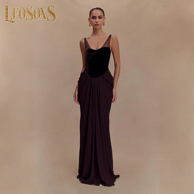 LEOSOXS 2025 Women Celebrity Sexy Sleeveless V Neck Mesh Dark Brown Maxi Long Dress Elegant Evening Club Party Outfit
LEOSOXS 2025 Women Celebrity Sexy Sleeveless V Neck Mesh Dark Brown Maxi Long Dress Elegant Evening Club Party Outfit