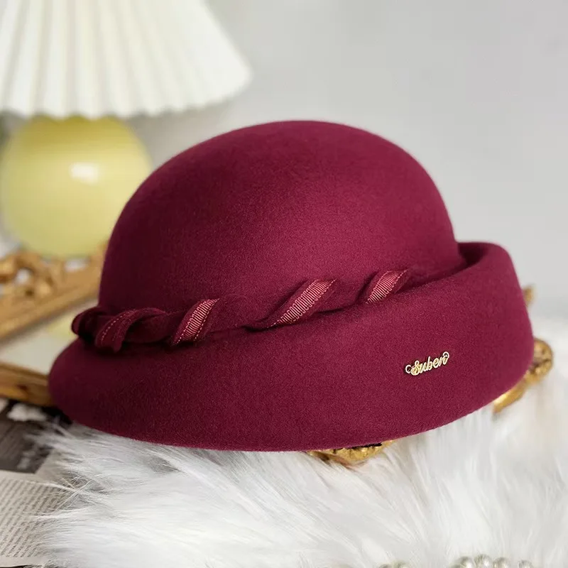 Шерстяные фетровые береты и шляпы: Японские люксовые шляпы стюардесс, мягкие теплые элитные подарочные кепки, элегантные коктейльные шляпы цвета хаки, федоры.
Шерстяные фетровые береты и шляпы: Японские люксовые шляпы стюардесс, мягкие теплые элитные подарочные кепки, элегантные коктейльные шляпы цвета хаки, федоры.