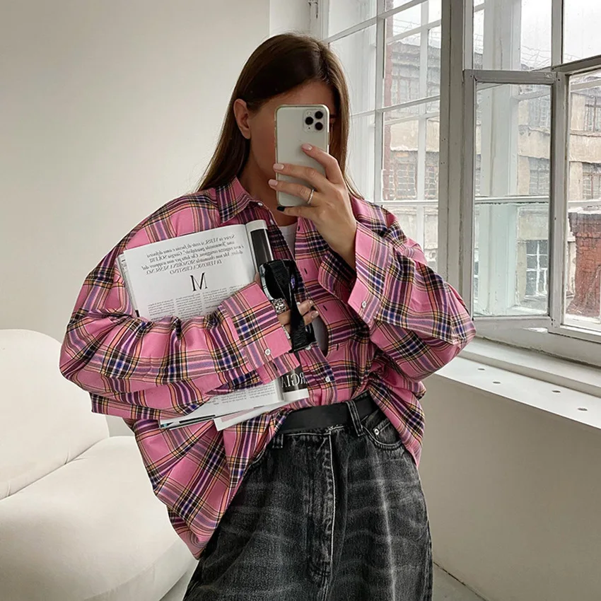 New Fashion Pink Plaid Shirts And Tops Women Street Wear Gingham Casual Long Sleeve Top Single-Breasted Oversize Shirt Ladies
New Fashion Pink Plaid Shirts And Tops Women Street Wear Gingham Casual Long Sleeve Top Single-Breasted Oversize Shirt Ladies