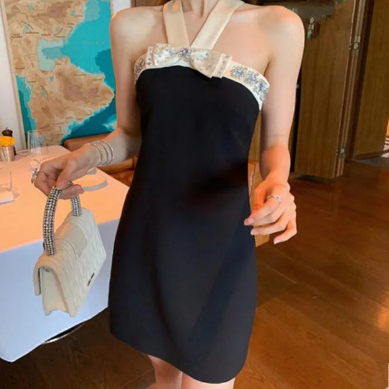 Design Heavy Rhinestone Decorative Bow Halter Black Dress Women Sexy Sleeveless Slim Party Mini Dresses s201
Design Heavy Rhinestone Decorative Bow Halter Black Dress Women Sexy Sleeveless Slim Party Mini Dresses s201