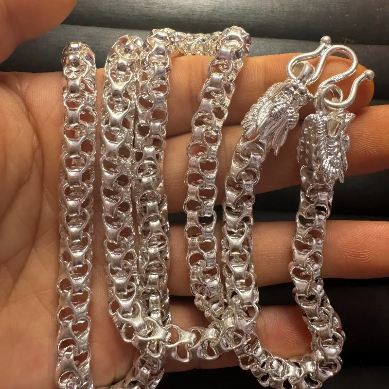 New Men's Double Dragon Necklace, Bold Dragon Head Geometric Design, Premium Snake Bone Chain, Retro Trendy Streetwear Fashion
New Men's Double Dragon Necklace, Bold Dragon Head Geometric Design, Premium Snake Bone Chain, Retro Trendy Streetwear Fashion