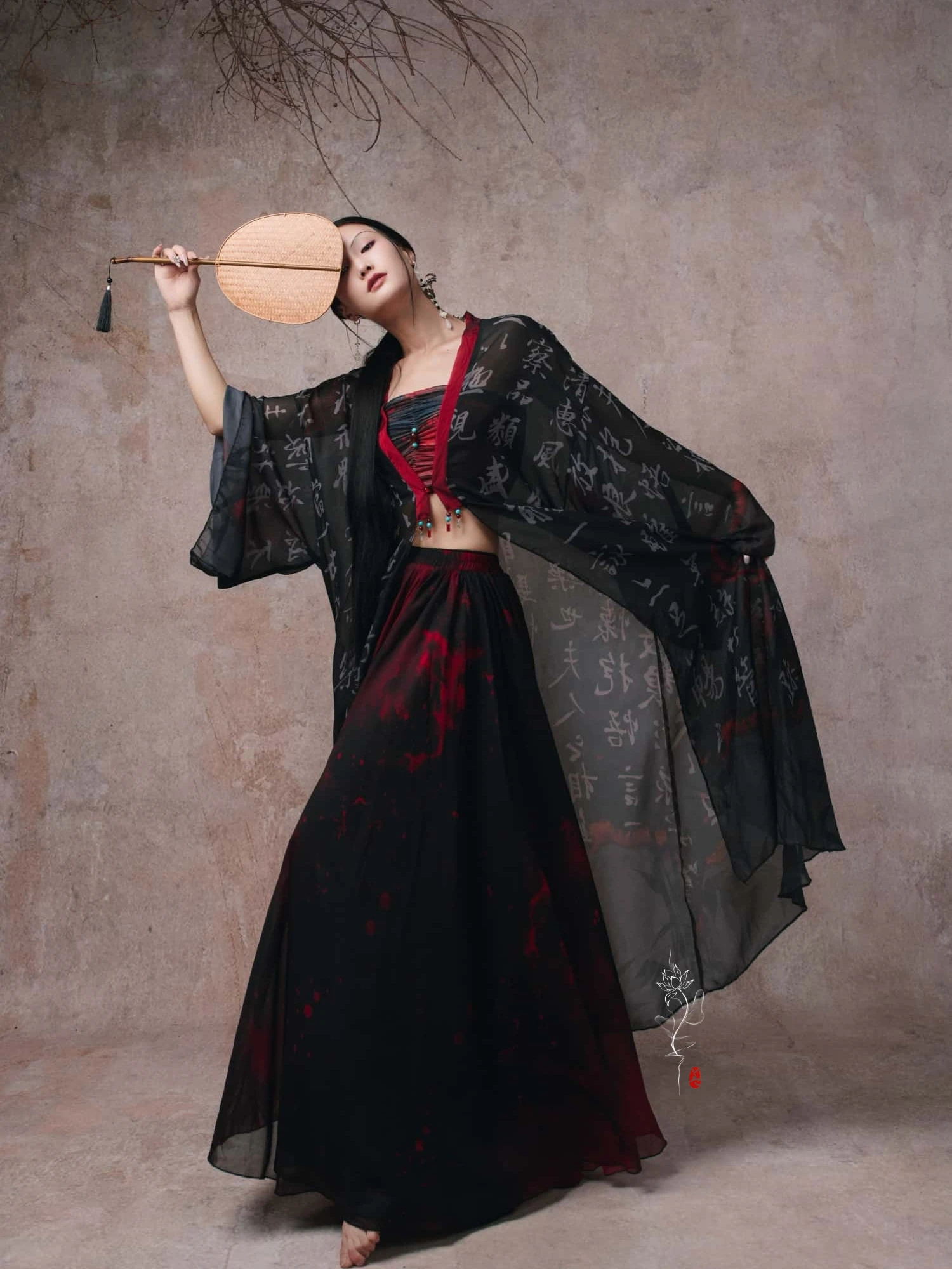 Оригинальный костюм WYZ Calliaphy Print Ancient Sle Jazz Dance Gown, мужской и женский, большой размер, зауженный, из шелка, в этническом стиле, для выступлений
Оригинальный костюм WYZ Calliaphy Print Ancient Sle Jazz Dance Gown, мужской и женский, большой размер, зауженный, из шелка, в этническом стиле, для выступлений