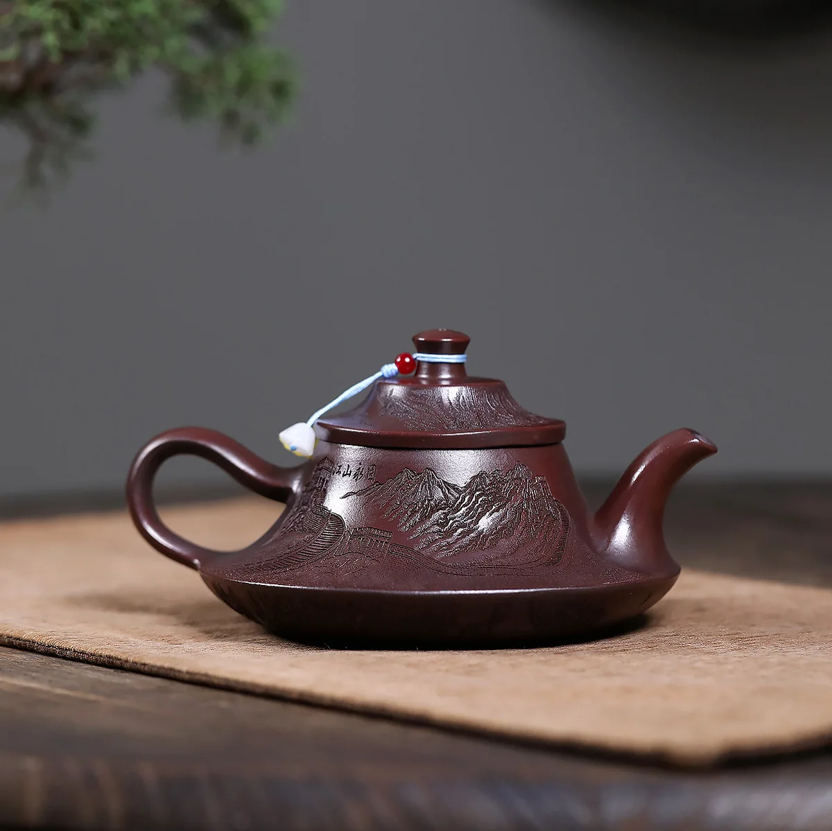 Handmade Yixing Purple Clay Pot Famous Ore Ancient Entire Body Full Carved and Rose Boutique 320cc
Handmade Yixing Purple Clay Pot Famous Ore Ancient Entire Body Full Carved and Rose Boutique 320cc